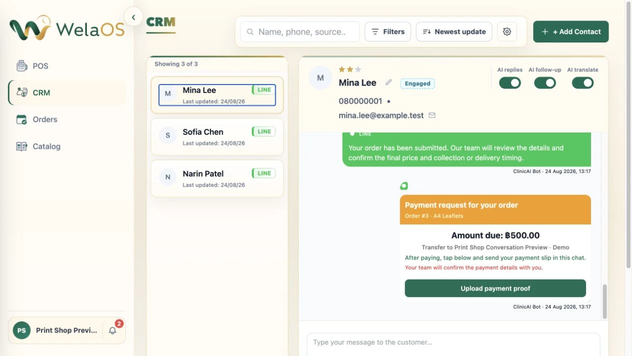 พื้นที่ทำงาน CRM ของ WelaOS แบบเต็มหน้าจอที่แสดงเมนู รายชื่อลูกค้า และบทสนทนา LINE ที่เสร็จสมบูรณ์ของ Mina Lee พร้อมออเดอร์ A4 Leaflets ที่ส่งแล้วและคำขอชำระเงิน 500 บาท